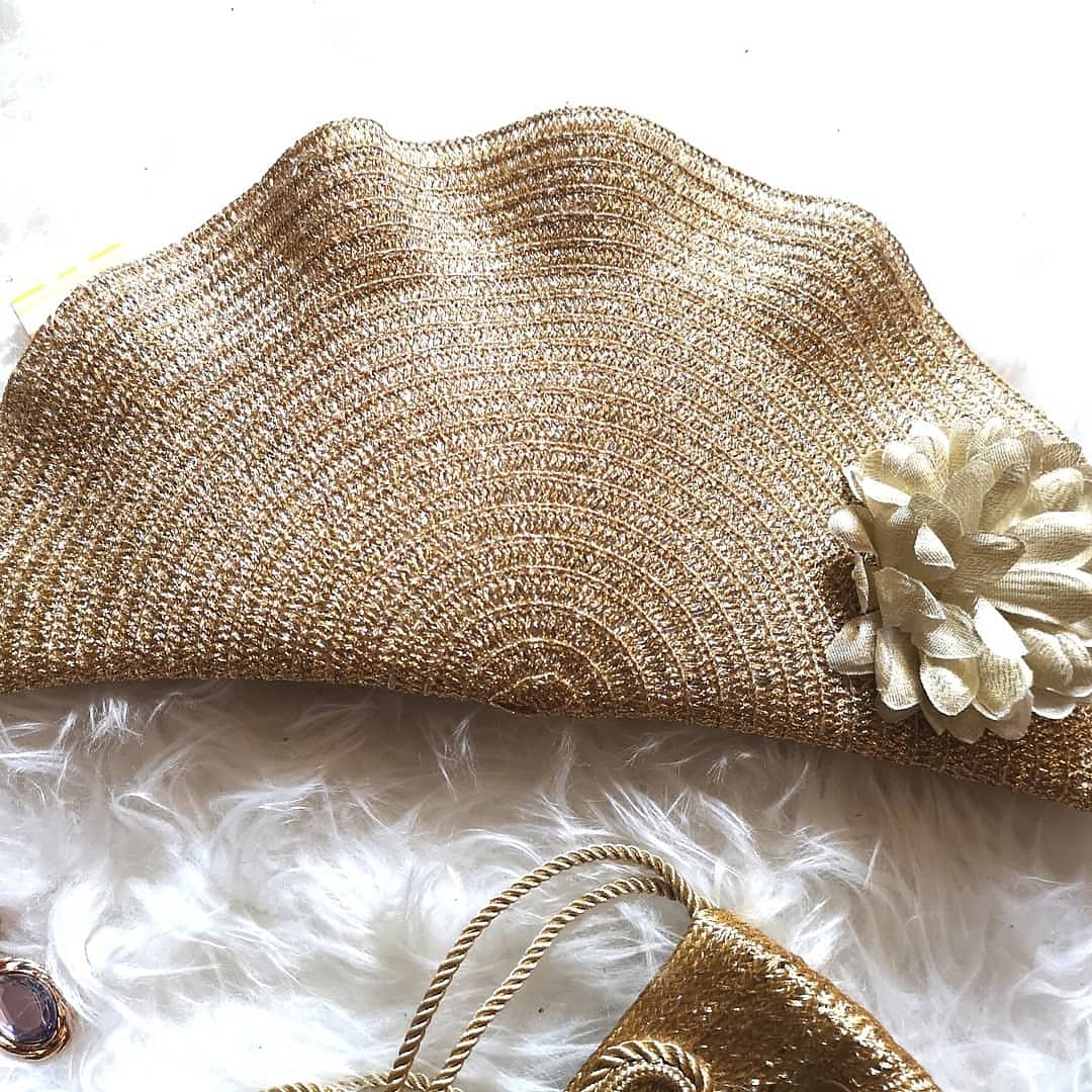 Bolso mano dorado deals